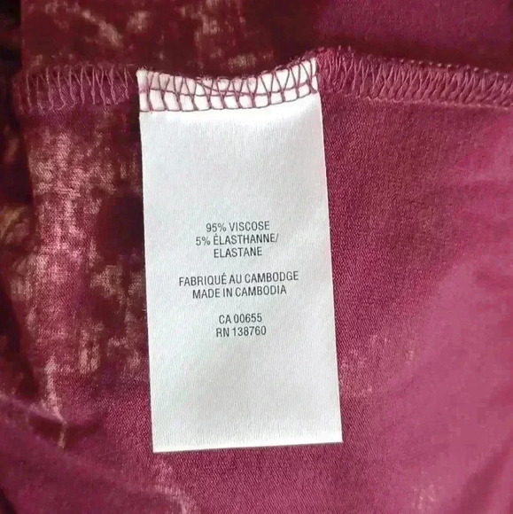 Reitmans Women's Medium Flowered Print Shirt - Picture 6 of 7